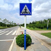 交通標志桿-2db1d8c4ca4948969d8bc956d28477e6